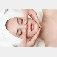 【平日新規限定! 女優さん、有名人も通う♪】小顔小尻+骨盤+美脚60分　9990円→3,990円