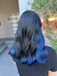 【🌸インナーカラー🌸】カット✂️＋インナーブリーチ×全体カラー🌈＋クイックトリートメント🌱ボブ/レイヤー