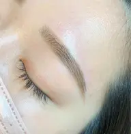 《美眉》アイブロウスタイリング（wax＋眉メイク込み）¥4500