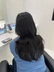 ❣️ミニモ学割限定❣️巻いて可愛い韓国風カット➕透明感カラー➕髪質改善トリートメント➕コテ巻き🧸🍃 期間限定🩶