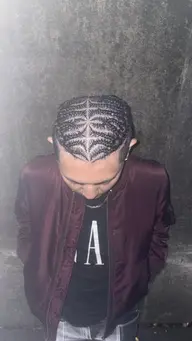 複雑デザインコーンロウ