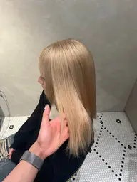 【Bleachcolor💛】ケアブリーチリタッチ➕カラー　ダメージ軽減艶々トリートメント込✨