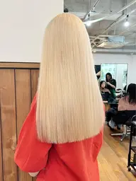 ⭐️カット+ブリーチ+カラー⭐️レディースの方のみ