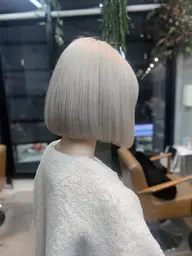 🌱カット+ケアブリーチ+超音波トリートメント🌱