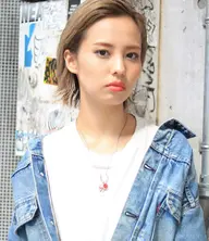 《１日2名限定⭐️》ケアブリーチ＋フルカラー＋シルクツヤツヤトリートメント＋カット＋コテ巻き✂︎【ブリーチ込】