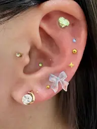 耳つぼジュエリー