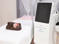 【世間で話題沸騰★】冷却痩身最新マシン導入！①カップ（顎下、お腹下）