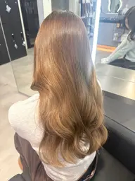 【💫4月限定💫】レイヤーカット🪸＋ブリーチなし赤み消しWカラー🫧＋オリジナルトリートメント🎀