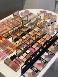 【プロ診断済の方のみ】コスメ仕分け・メイクアドバイスコース