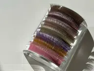 カラーエクステ🩷【新カラー入荷の為、写真撮影に協力いただける方】新色ブラウンや赤みのあるオシャレな色で旬な目元に!