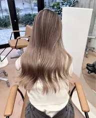 🔸外国人風シャドールーツ(ブリーチ/デザインカラー/筋感)🔸