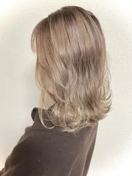 🍀似合わせカット🍀+✨ダブルカラー(ブリーチ込み)✨4STEPトリートメント☘️