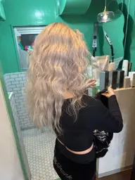 【ご新規様限定‼️】エフェクトブリーチ2ブリーチカラー➕COTAシャンプートリートメント付き💖