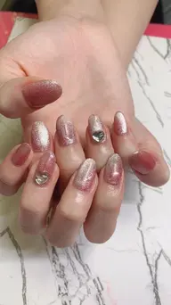 🌸800円迄のパーツ2個付き♥マグネット光斜め／フレンチ／グラデ（130色)色試し塗りOK✨[オフ込み]