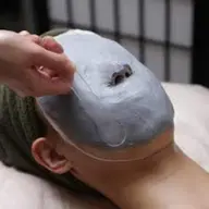 プレミアム集中ケア★石膏温パックは美肌ハリと弾力のある+乾燥・シミ・美白に有効な美容成分をお肌の奥に浸透させるW効果