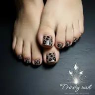 【foot】10本アート8,500 yen＊フットバス＆オフ＆ネイルケア込み３時間＊