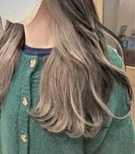 【さりげかわいい🤍】インナーカラーorイヤリングカラー+紫外線対策トリートメント+保湿ヘッドスパ_¥8000