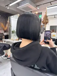 【黒染めなしで◎】透明感ダークトーンカラー➕トリートメント