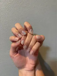 【オフ無】ニュアンスネイル