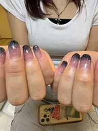 3/29 19:00~【🫧オフありラメグラ💭】モデル募集※現在のお爪を写真送付必須