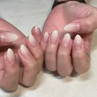 【初回オフ無料♪】ハンド 白グラデーション(クリアベース)