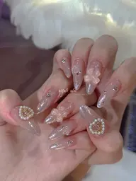 🎀チップ長さ出し🎀ガーリー・ワンホン系🎶持ち込みデザイン◎アート＆パーツ180やり放題