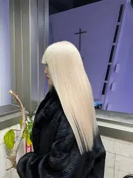 抜きっぱなしリタッチケアブリーチカラー＋トリートメント