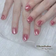 極上のツヤ感🤍オーロラネイルとマグネットネイルを組み合わせたハイブリッド技術🩵ハンドでもフットも◎