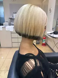 💙ダブルカラー(全頭ブリーチ➕オンカラー)💙