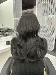 【🤍当日予約限定🤍】透明感ツヤ髪ワンカラー➕髪質改善トリートメント🧴🫧