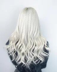 ホワイトブリーチ＋ヘアカラー