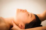 80分《全身+小顔リフトアップ》目の疲れ、身体の浮腫み、リフトアップにおすすめ✨オールハンド・オイル・リンパマッサージ