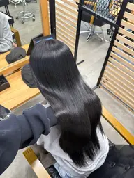 【4月限定🌸】　メンテナンスカット💇‍♀️➕髪質改善ストレート➕ケアトリートメント🩵