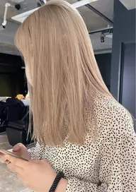 期間限定使えるクポーンです💙当日ご予約可→リタッチブリーチ＋高級カラー＋トリートメント