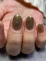 カジュアルだけどチープに見せない!大人のニュアンスネイルアート10本コース(オフ無し)