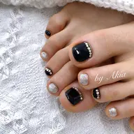 🦶フットネイル 親指2本シンプル持ち込みデザイン👉初回オフ無料