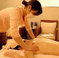 【強揉みOK 🍀漢方 全身アロマリンパ60分】,肩こり、腰痛 足の浮腫み、疲労回復 ⇒4300円 22:00まで