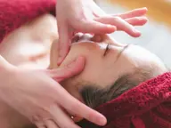 ミニモ限定価格★【肌質改善コース】初回90分¥8.800-（税込）