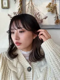 🧏🏻♀️土日・祝日限定🧏🏻♀️カット+イヤリングカラー(ブリーチ)+全体カラー+トリートメントサービス