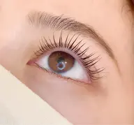 パリエク🧡パリジェンヌラッシュリフト +マツエク(本数によって料金が変動)【下向きに生えてる方おすすめ】