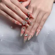 ハンドデザイン持ち込みやり。パーツ無制限付け放題