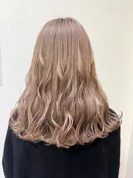 カット+全頭ケアブリーチ+カラー + Aujua4stepトリートメント