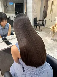 【平日限定】顔まわりカット＋前髪縮毛矯正＋高保湿トリートメント🍀