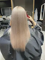 【メンテナンスカット付】ハイダメージ対応酸性ストレート+トリートメント（鎖骨下ロング料金2000円）