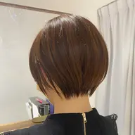 【ショート〜ボブ限定】小顔カット+ハイライト+イルミナカラー+2stepトリートメント¥19700→¥15400