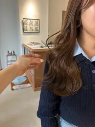 【大人気クーポン‼️】顔まわりカット＋美髪透明感カラー（2回まで使用可能）