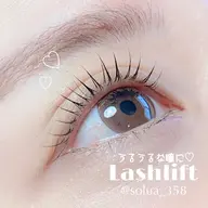 [初回]まつ毛パーマ(ラッシュリフト)フルオプション付き🤍パリジェンヌ風立ち上げ/カールなどお目元に合うデザインに👀