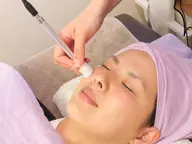 【憧れの韓国肌に！】毛穴洗浄＋美白パック＋イオン導入