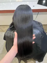 ボブ〜ロング限定 🌧️髪質改善︎︎🌧️ カット + アイロン無しコスメストレート