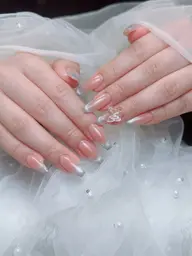 ３月、４月限定<チップ長さ出し>➕🌸🌸🌸チークネイル➕マグネットフレンチ